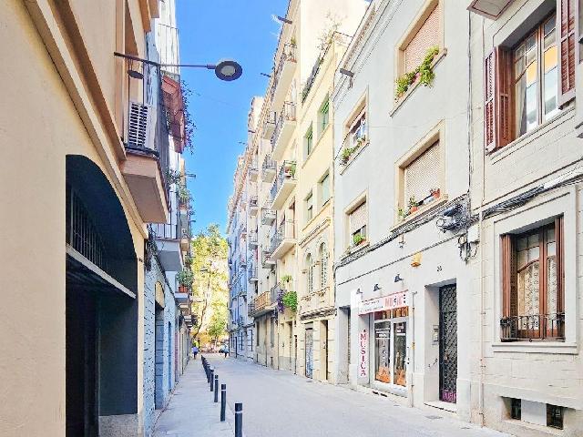 Imagen 24 Inmueble 307109 - Piso en venta en Barcelona / Junto Passeig Sant Joan