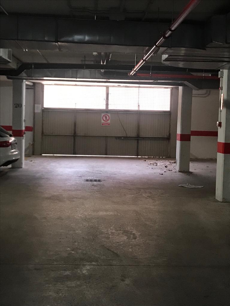 Imagen 4 Parking Coche en venta en Calafell / Urbanización Vilarenc