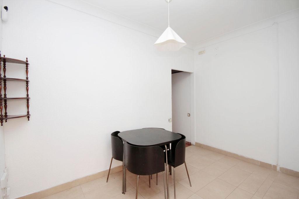 Imagen 2 Piso en venta en Barcelona / Floridablanca - Calàbria