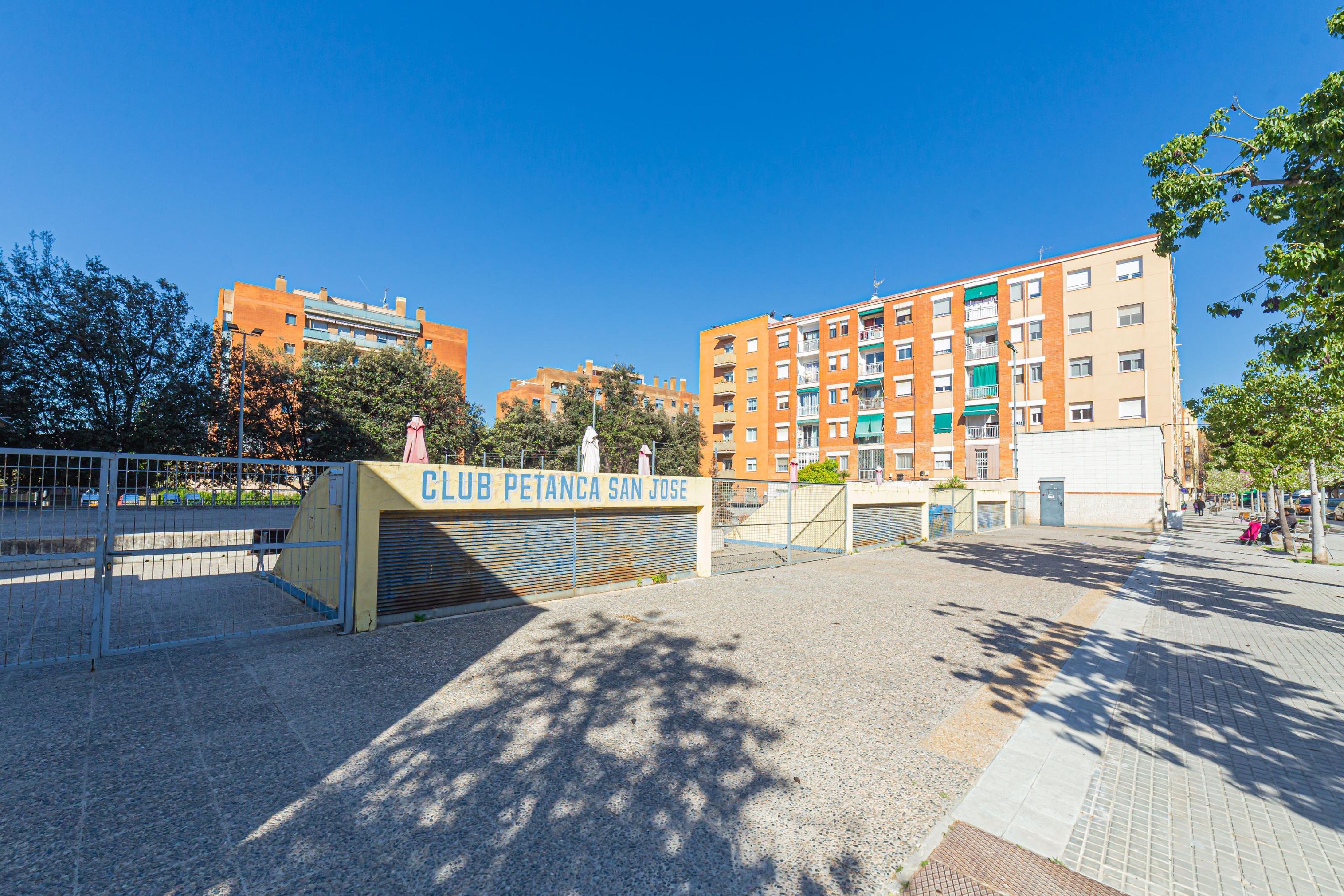 Imagen 26 Piso en venta en Sant Feliu De Llobregat / Próximo a Jardins del Palau Falguera