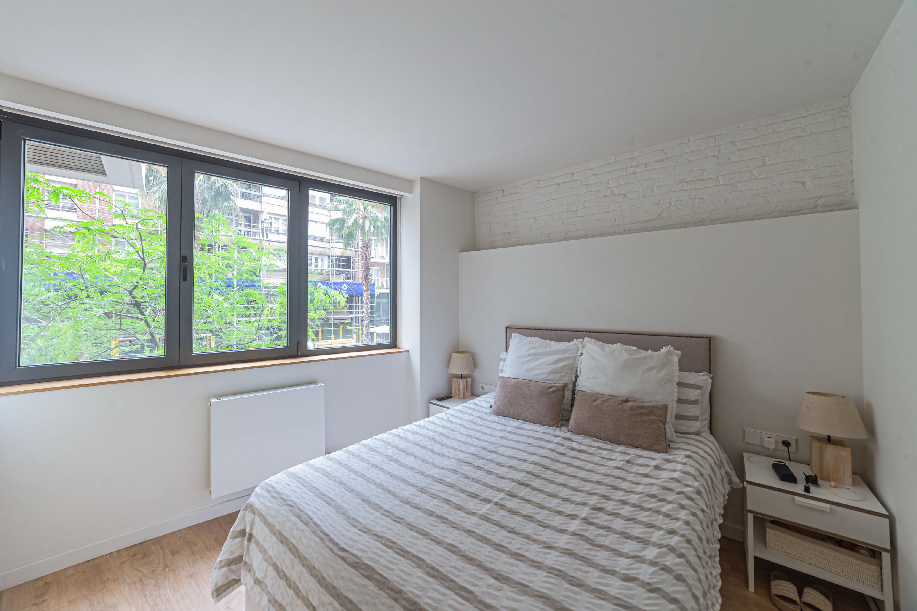 Imagen 2 Piso en venta en Barcelona / Junto Plaza Lesseps