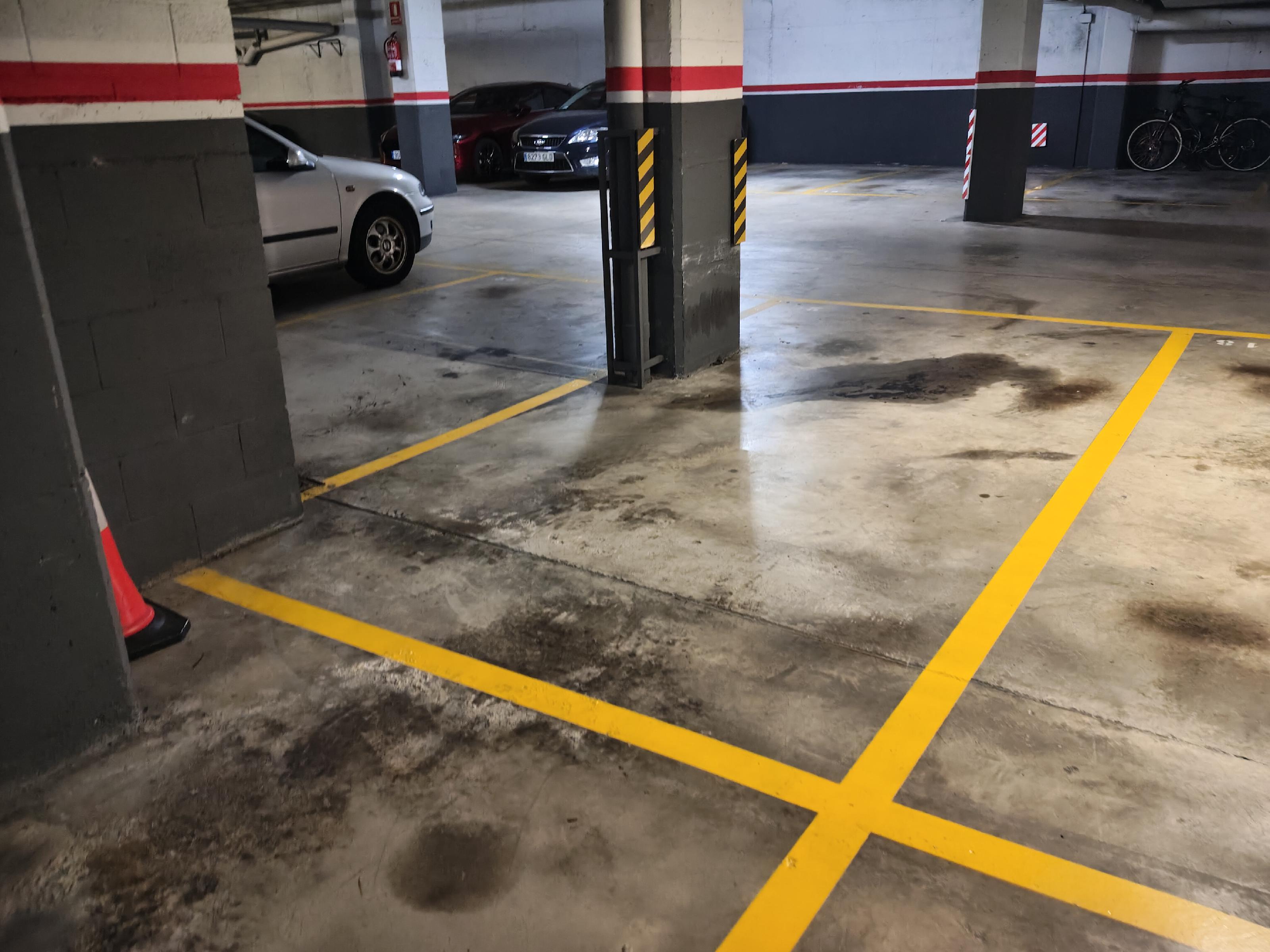 Imagen 3 Parking Coche en alquiler en Masnou El / Centre a prop de plaça de les dones 