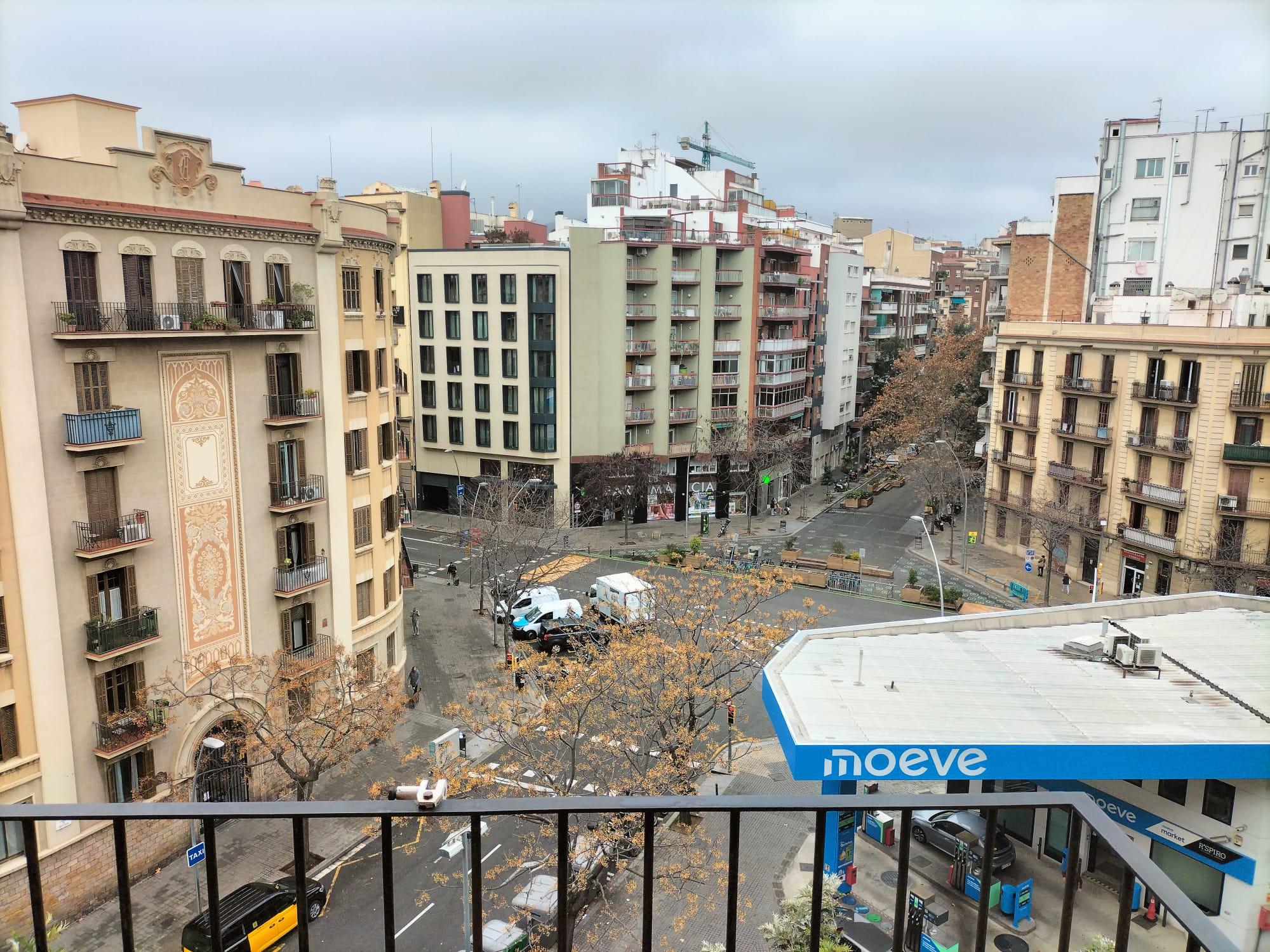 Imagen 25 Piso en venta en Barcelona / A un paso de la Plaça de les Glòries