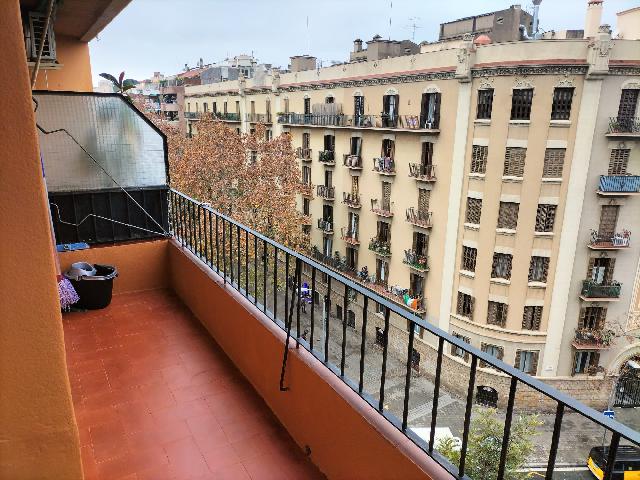 Imagen 2 Inmueble 299273 - Piso en venta en Barcelona / A un paso de la Plaça de les Glòries