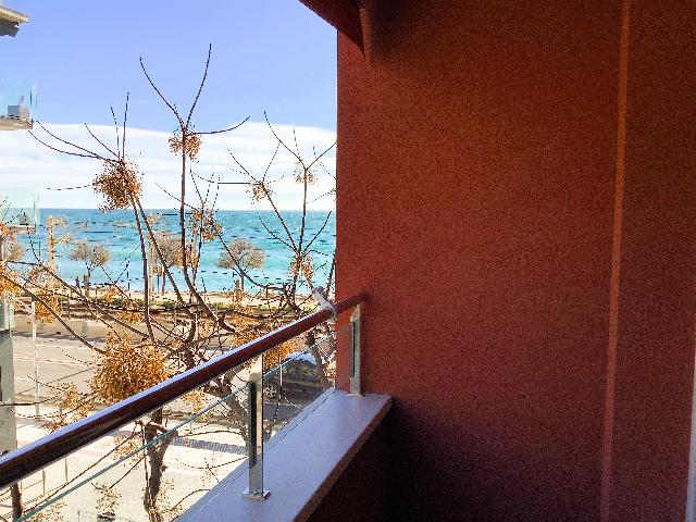 Imagen 1 Inmueble 299706 - Piso en venta en Masnou (El) / Ocata, plaça Països Catalans