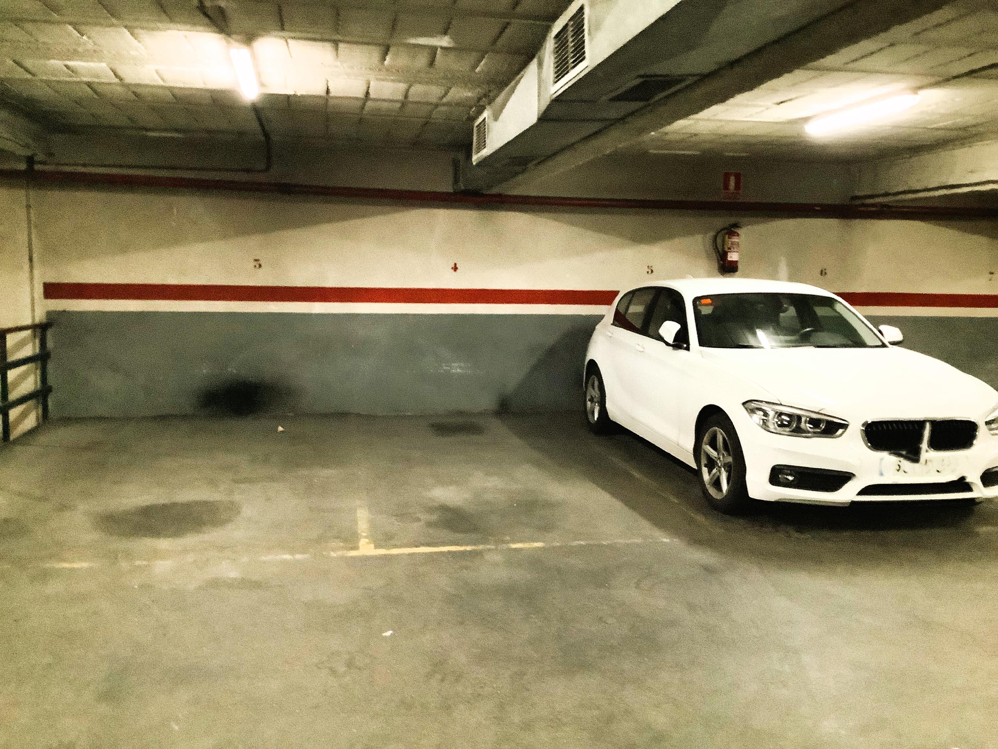 Imagen 1 Parking Coche en venta en Barcelona / Berlín - Plaça Centre