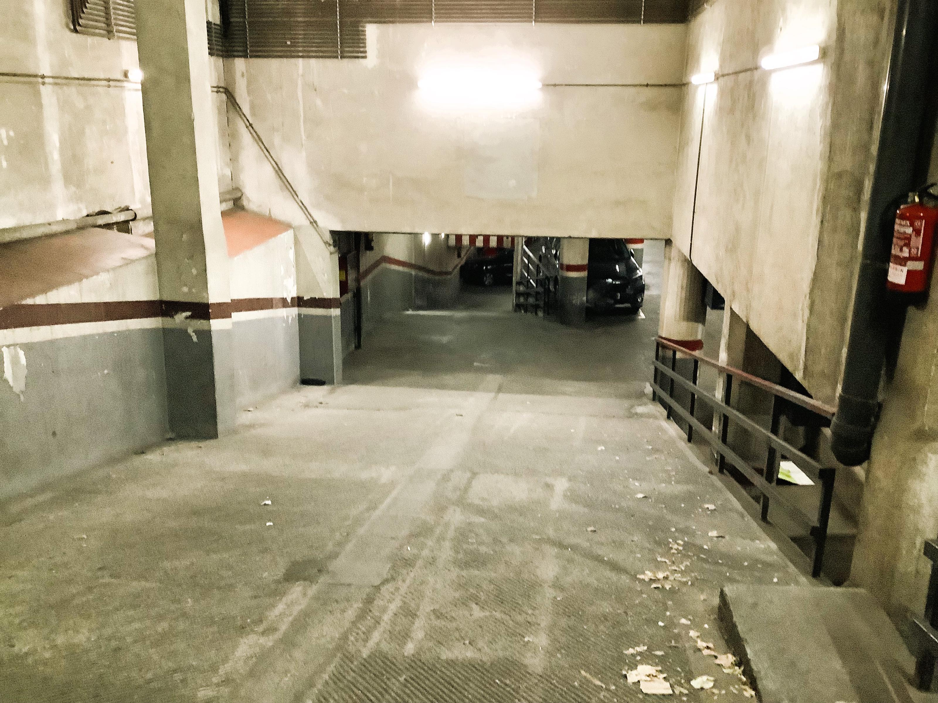 Imagen 6 Parking Coche en venta en Barcelona / Berlín - Plaça Centre