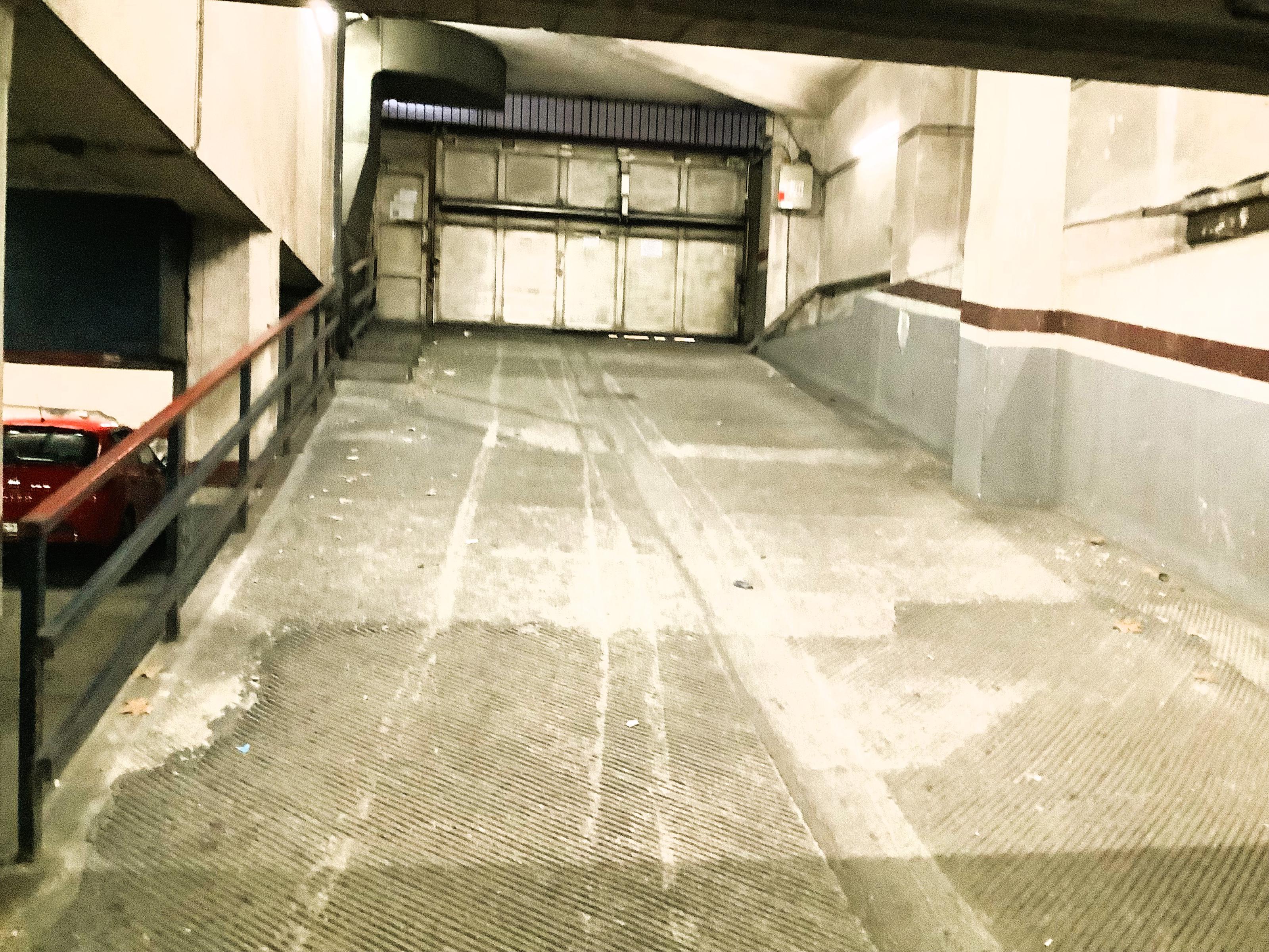 Imagen 5 Parking Coche en venta en Barcelona / Berlín - Plaça Centre