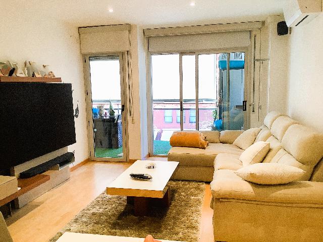 Imagen 2 Inmueble 300261 - Piso en venta en Mataró / Al parc Central 