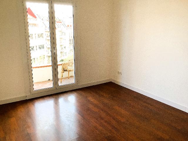 Imagen 9 Inmueble 301468 - Piso en venta en Barcelona / Sardenya- Caspe