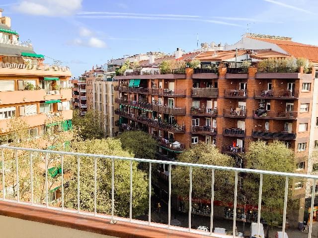 Imagen 1 Inmueble 301468 - Piso en venta en Barcelona / Sardenya - Casp