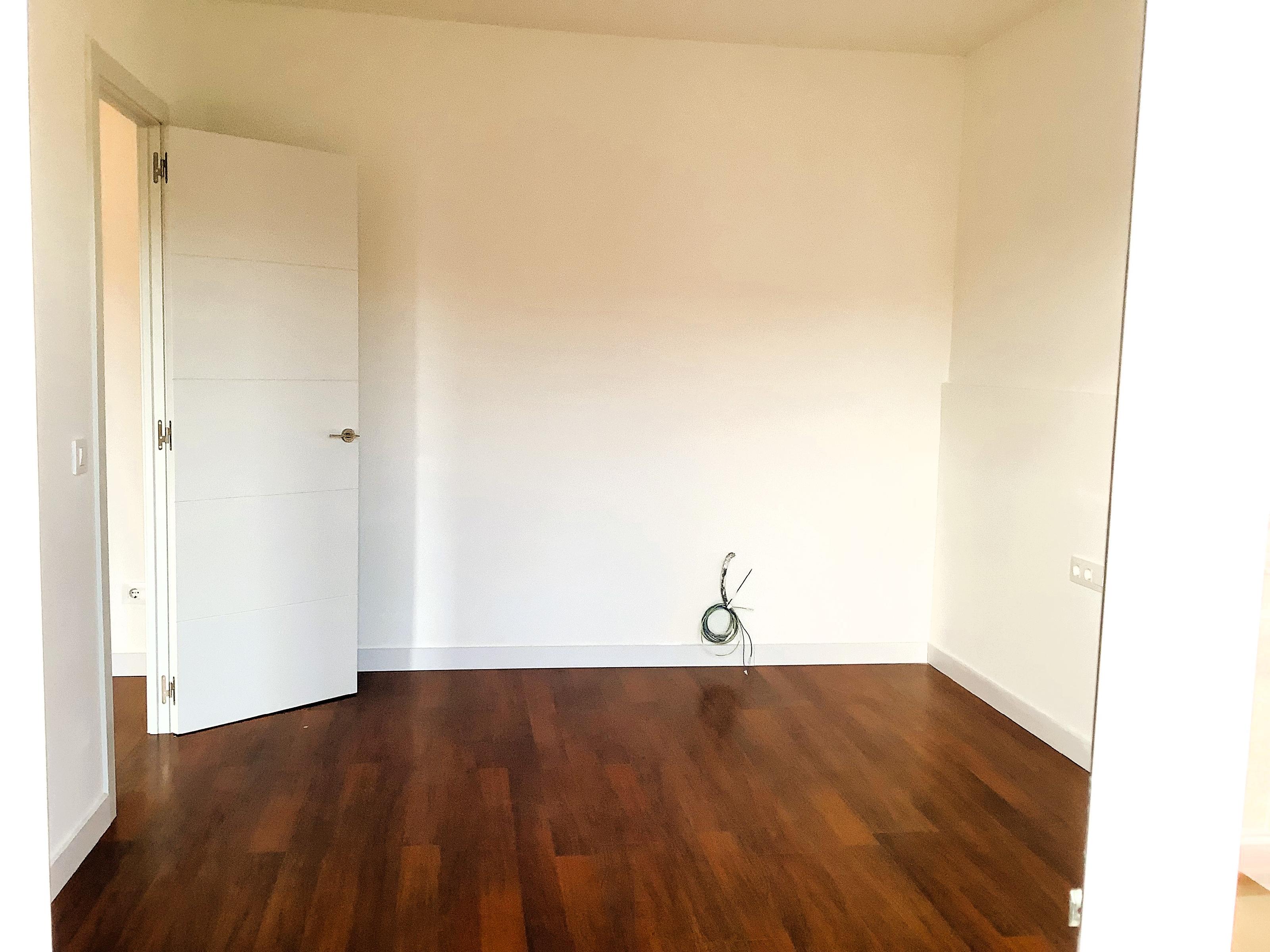 Imagen 16 Piso en venta en Barcelona / Sardenya- Caspe