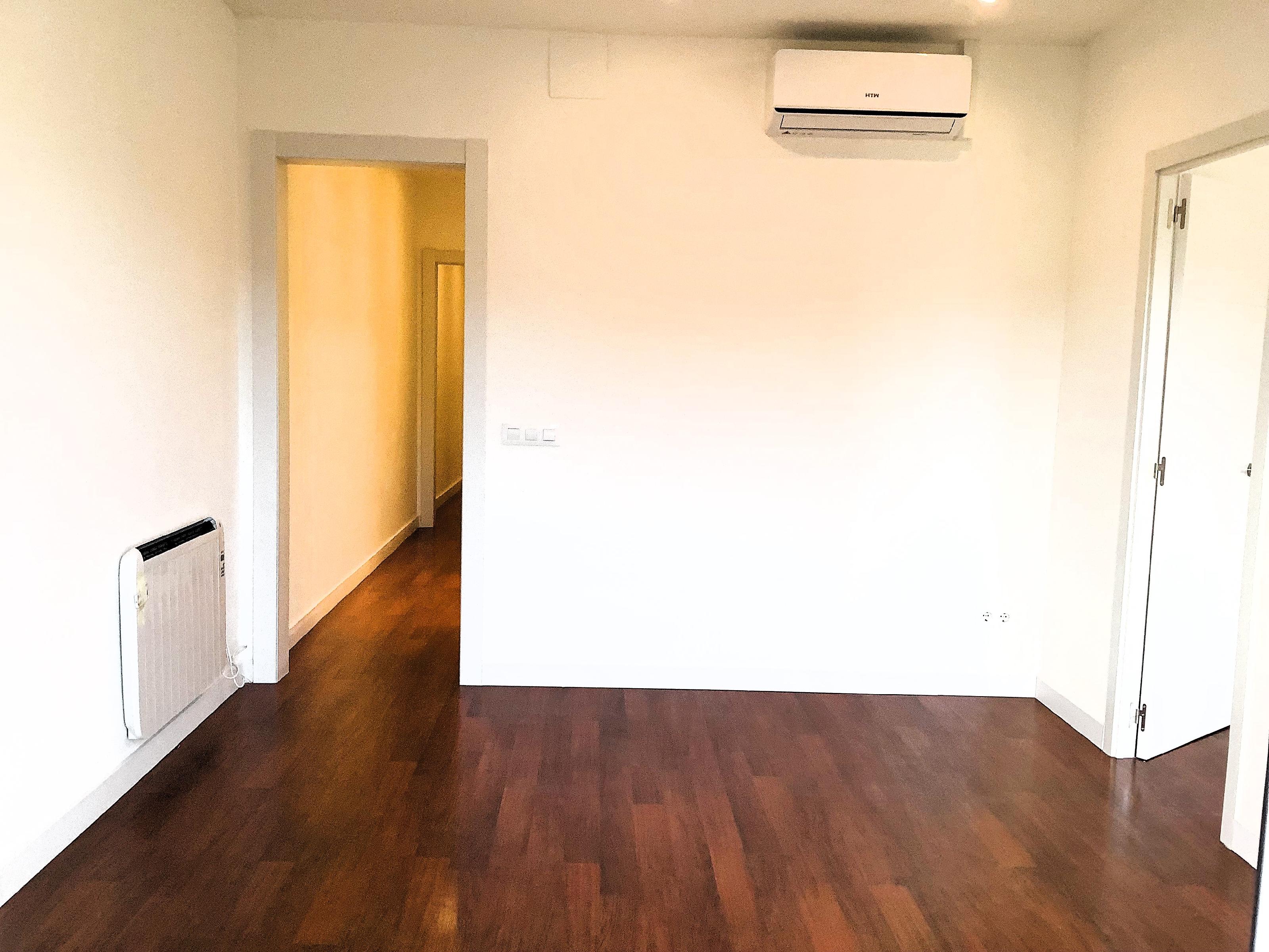 Imagen 7 Piso en venta en Barcelona / Sardenya- Caspe