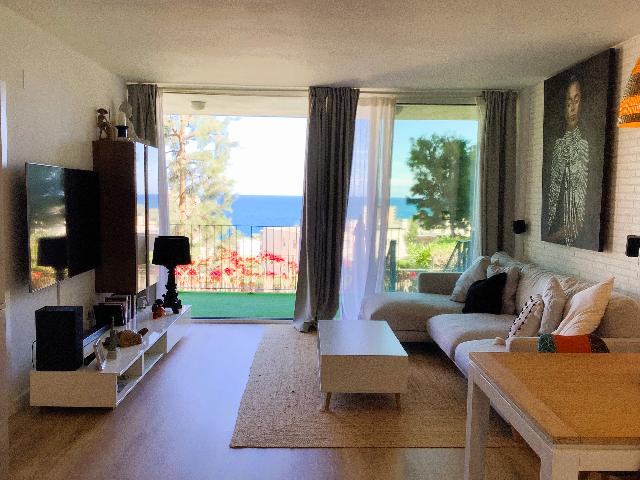 Imagen 2 Inmueble 302729 - Piso en venta en Montgat / Biblioteca Tirant Lo Blanc