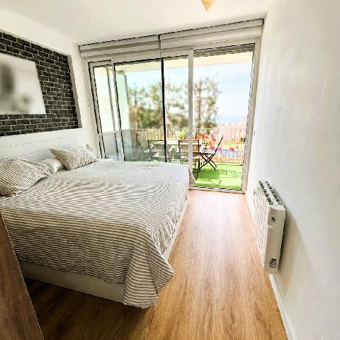 Imagen 6 Inmueble 302729 - Piso en venta en Montgat / Biblioteca Tirant Lo Blanc