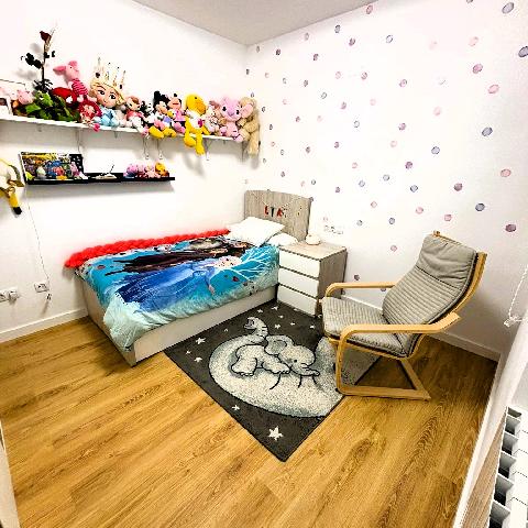 Imagen 10 Inmueble 302729 - Piso en venta en Montgat / Biblioteca Tirant Lo Blanc