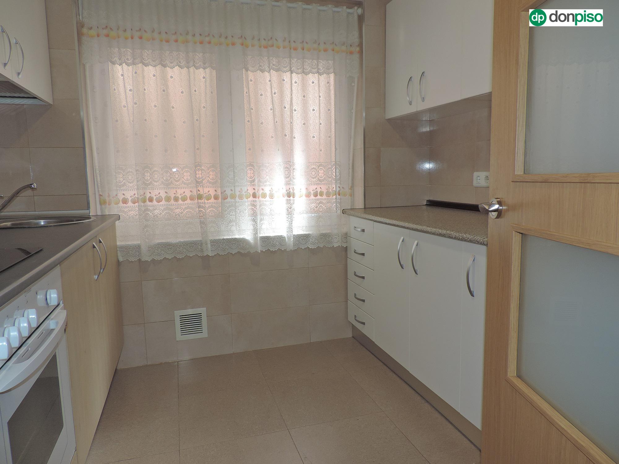 Imagen 6 Piso en alquiler en Salamanca / Plaza del Oeste, Avenida Villamayor Imagen 6 Piso en alquiler en Salamanca / Plaza del Oeste, Avenida Villamayor