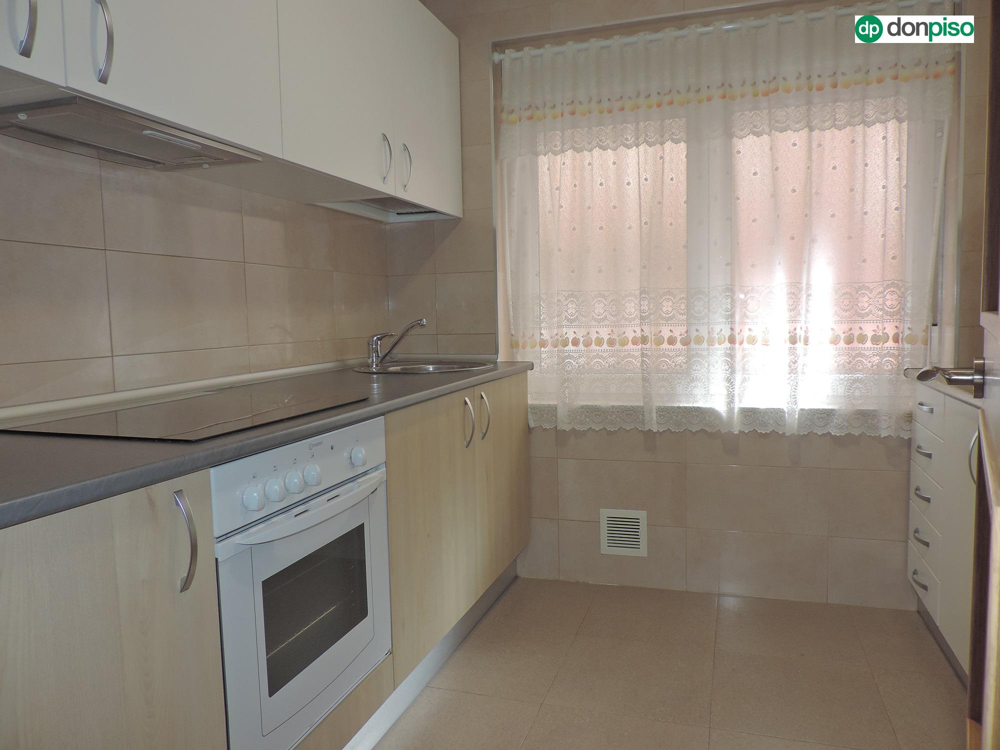 Imagen 9 Piso en alquiler en Salamanca / Plaza del Oeste, Avenida Villamayor Imagen 9 Piso en alquiler en Salamanca / Plaza del Oeste, Avenida Villamayor