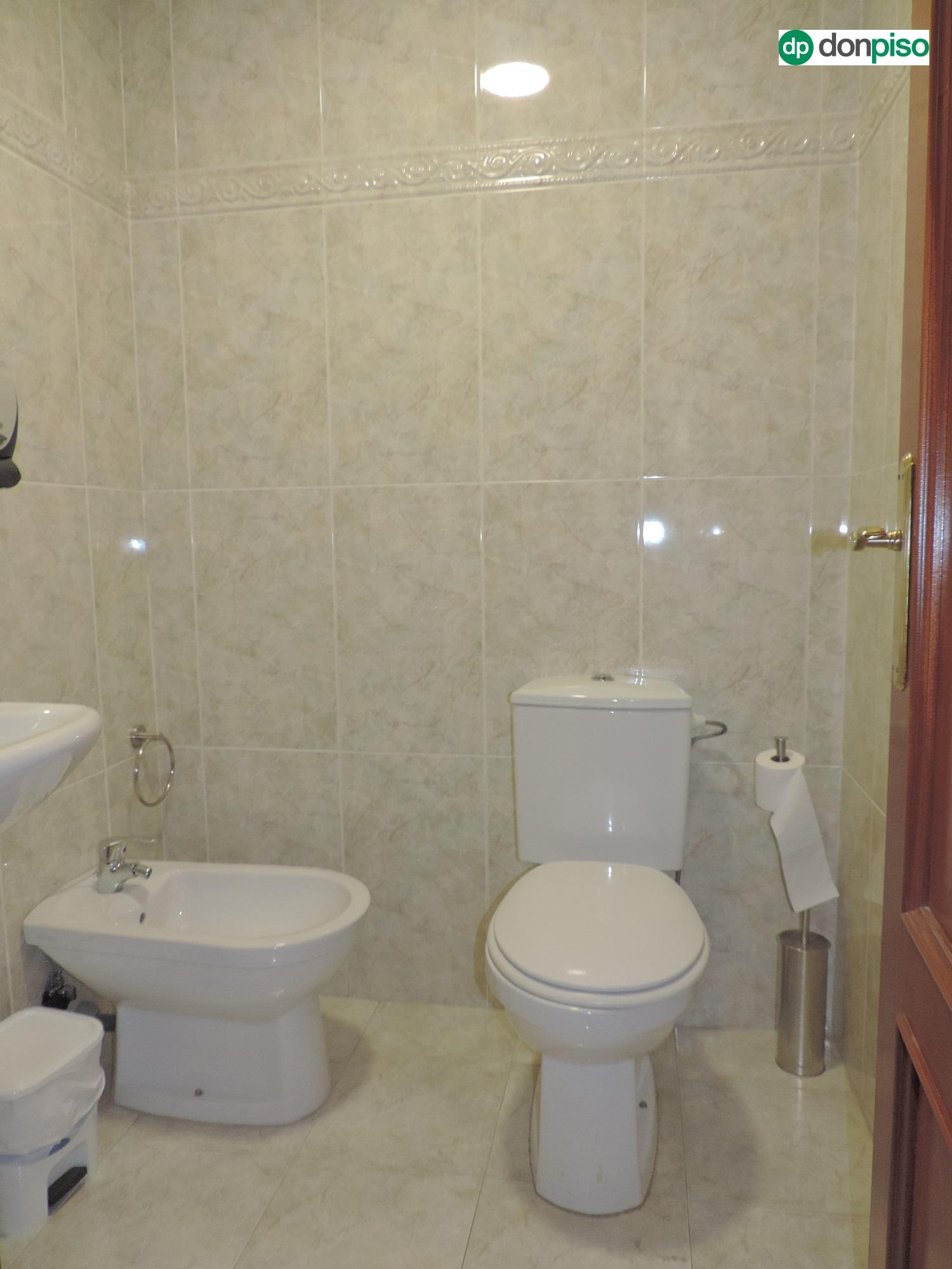 Imagen 24 Piso en venta en Salamanca / Calle espronceda . Parque Picasso. Avn Comuneros