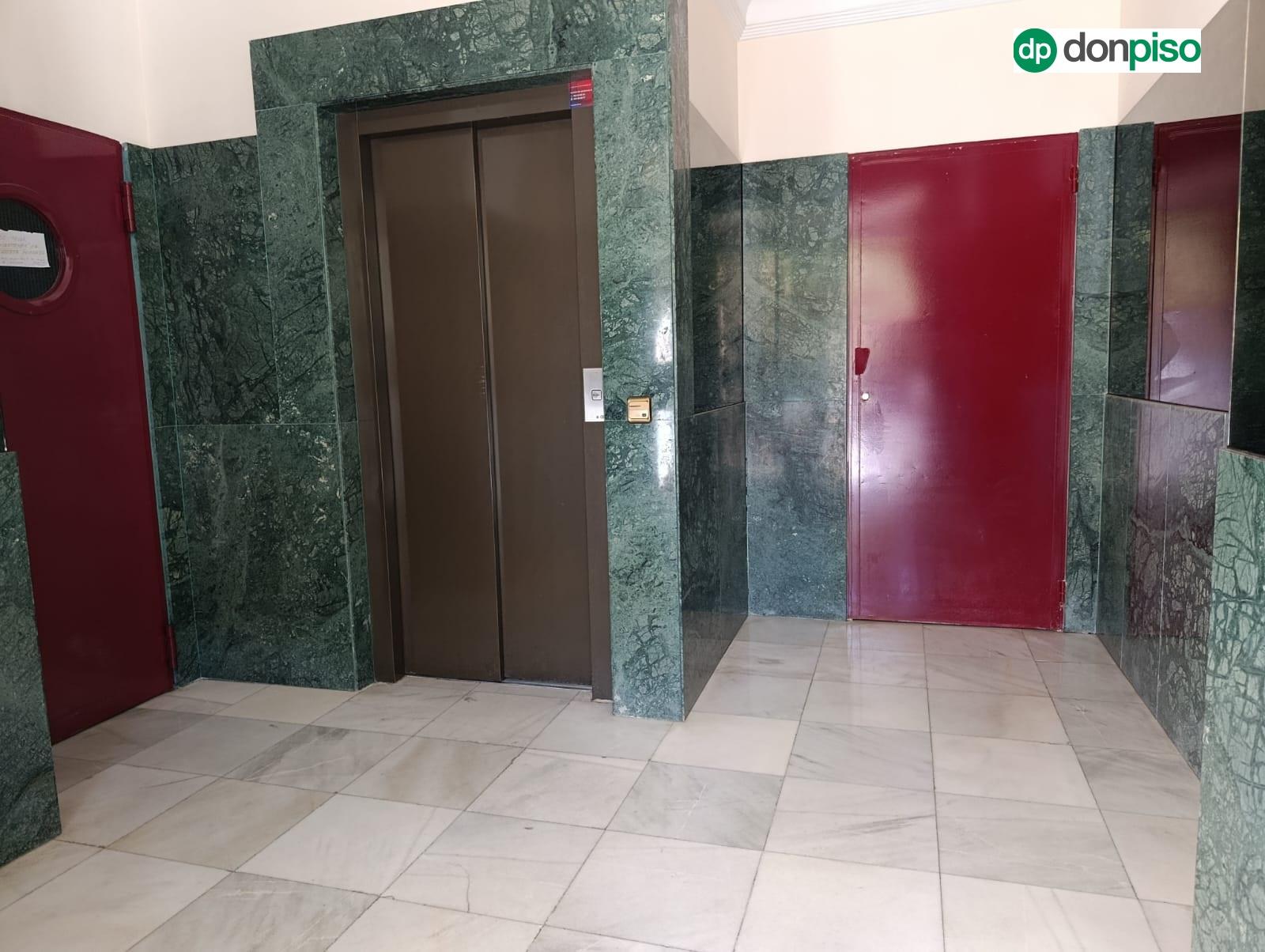 Imagen 36 Piso en venta en Salamanca / Calle espronceda . Parque Picasso. Avn Comuneros