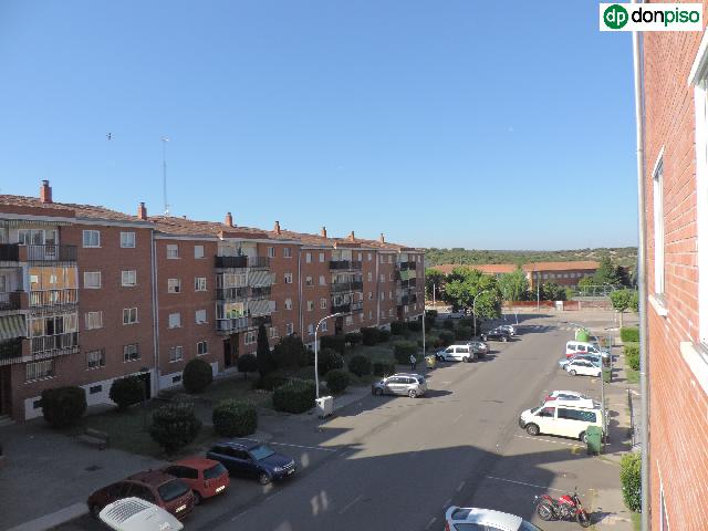 Imagen 8 Inmueble 300119 - Piso en venta en Terradillos / Urbanización El Encinar