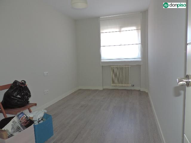 Imagen 14 Inmueble 300512 - Piso en alquiler en Salamanca / Paseo de los madroños. Paseo de la Estación. 
