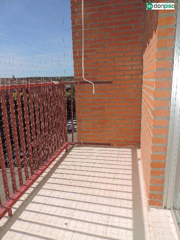 Imagen 4 Inmueble 300710 - Piso en venta en Terradillos / Urbanización El encinar