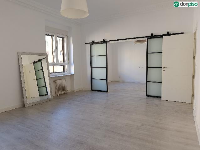 Imagen 1 Inmueble 301974 - Piso en alquiler en Salamanca / Calle Gran Via. Centro