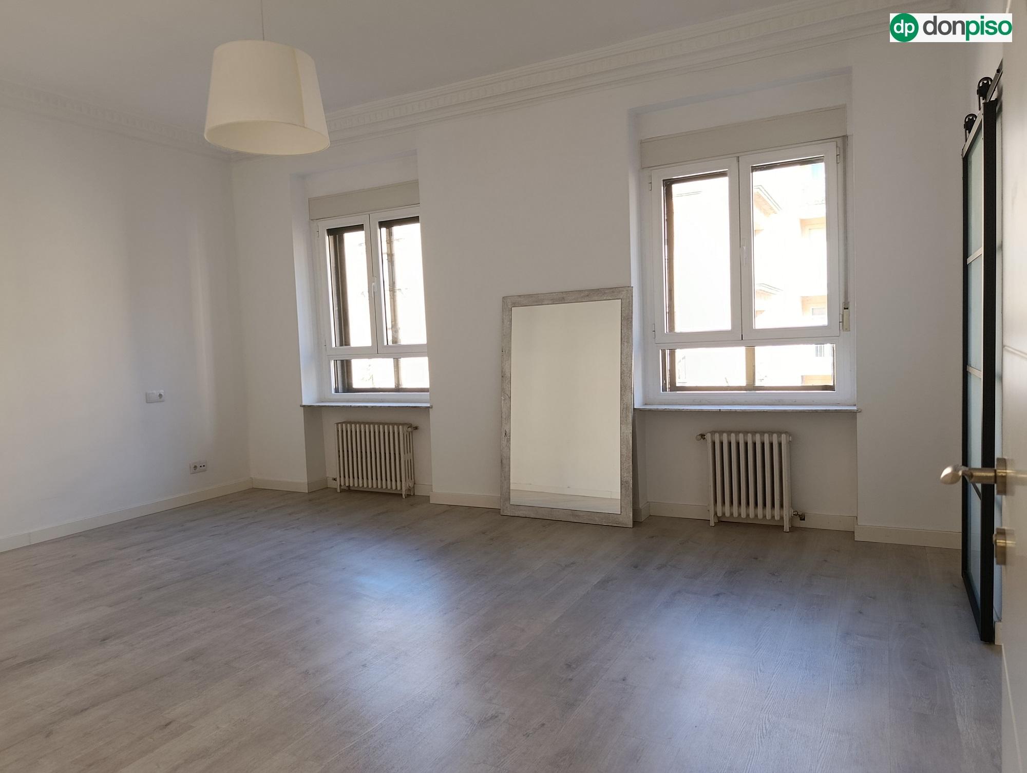 Imagen 2 Piso en alquiler en Salamanca / Calle Gran Via. Centro