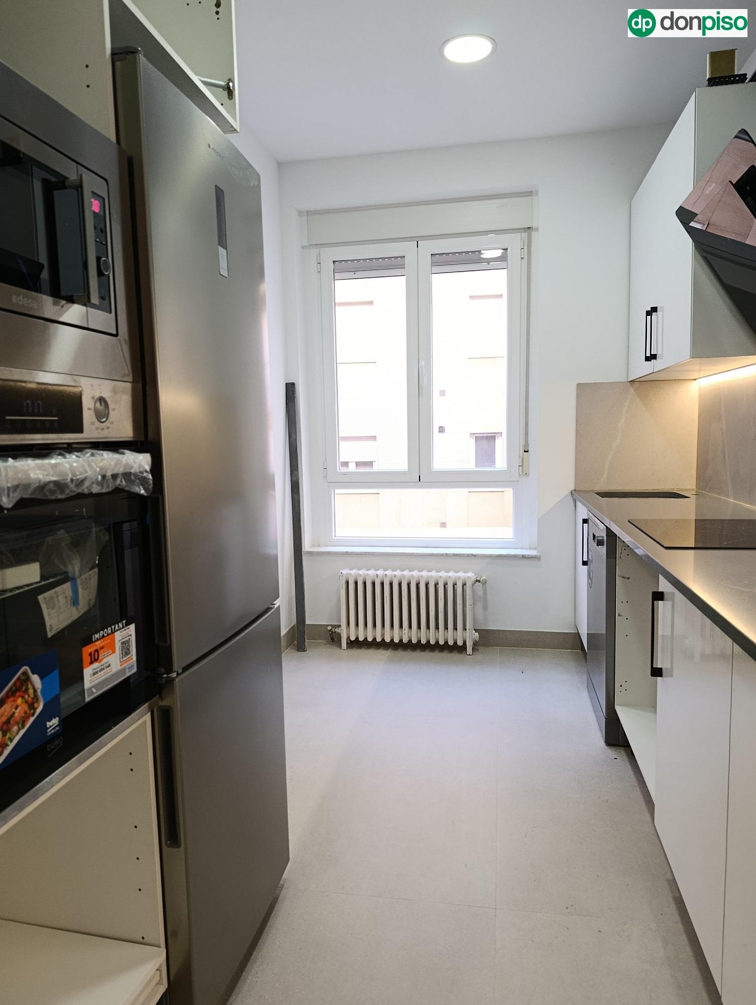 Imagen 7 Piso en alquiler en Salamanca / Gran vía altura calle Correhuela