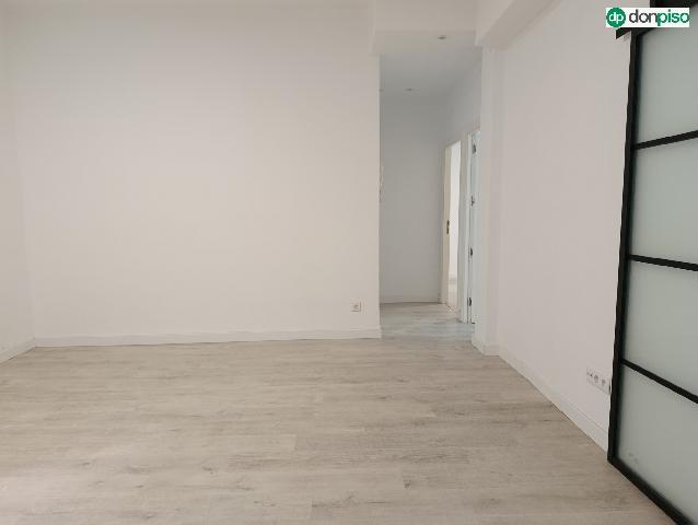 Imagen 5 Inmueble 301975 - Piso en alquiler en Salamanca / Gran vía altura calle Correhuela