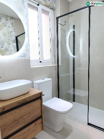 Imagen 1 Inmueble 301975 - Piso en alquiler en Salamanca / Gran vía altura calle Correhuela