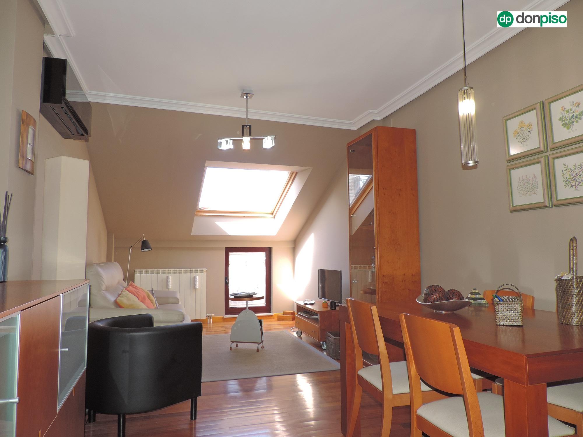 Imagen 1 Piso en alquiler en Salamanca / Calle Hernan Cortes. Delicias