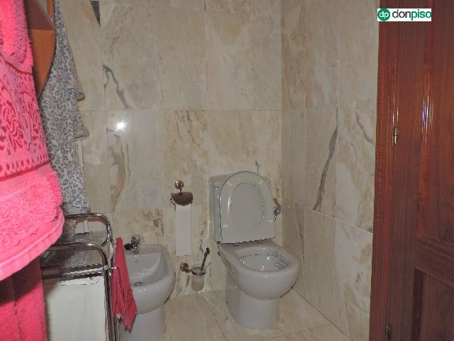 Imagen 19 Inmueble 302164 - Piso en alquiler en Salamanca / Calle Hernan Cortes. Delicias