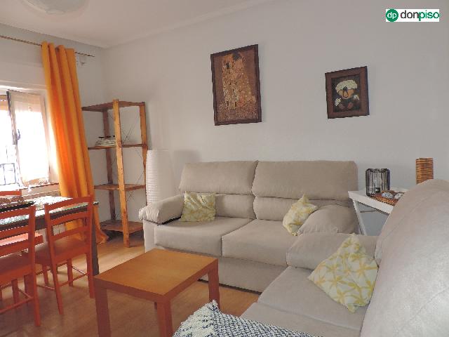 Imagen 2 Inmueble 304735 - Piso en alquiler en Salamanca / Zona Paseo del Rollo. 