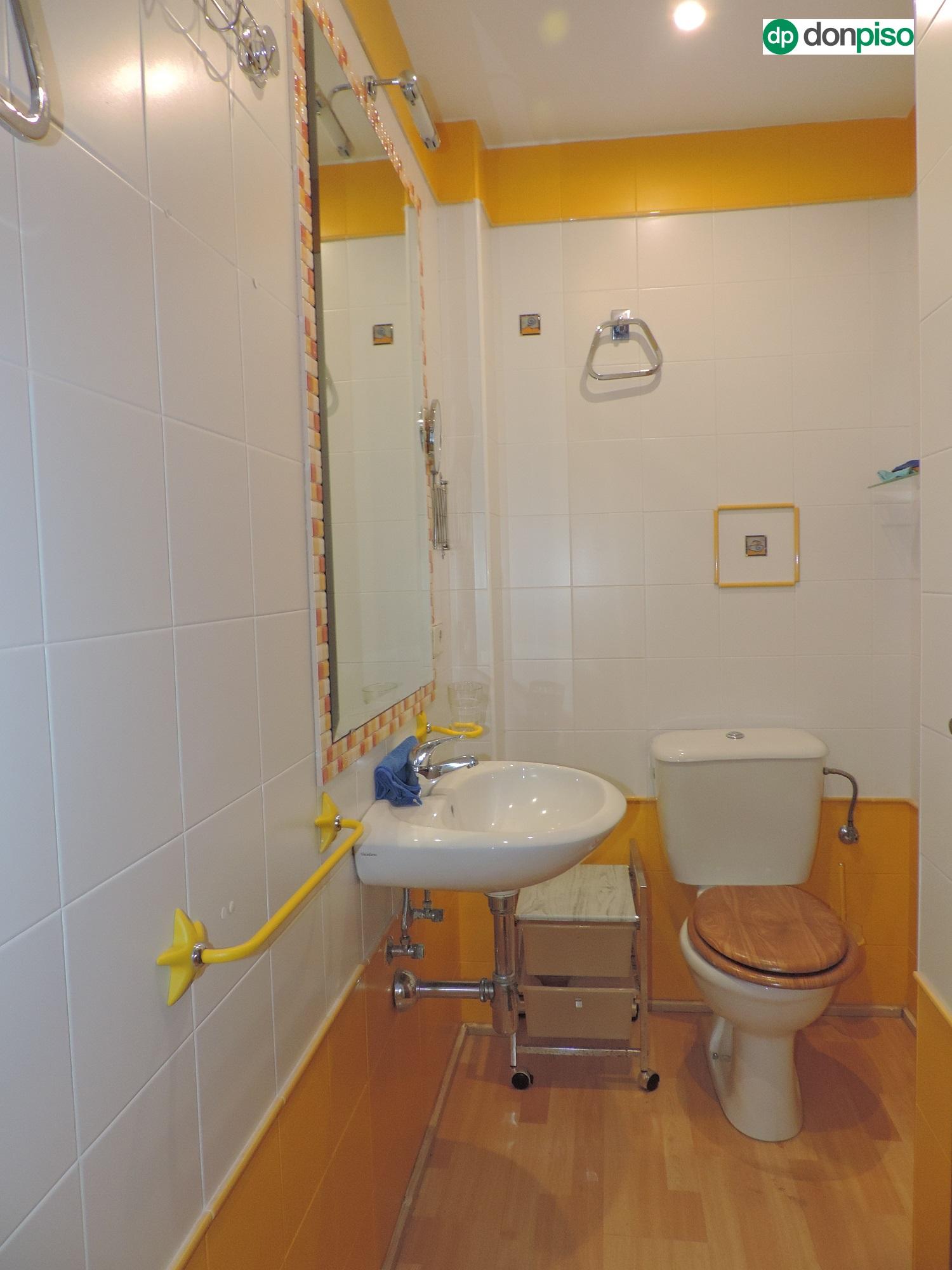 Imagen 19 Piso en venta en Salamanca / Zurguen. Paseo cuatro Calzadas 