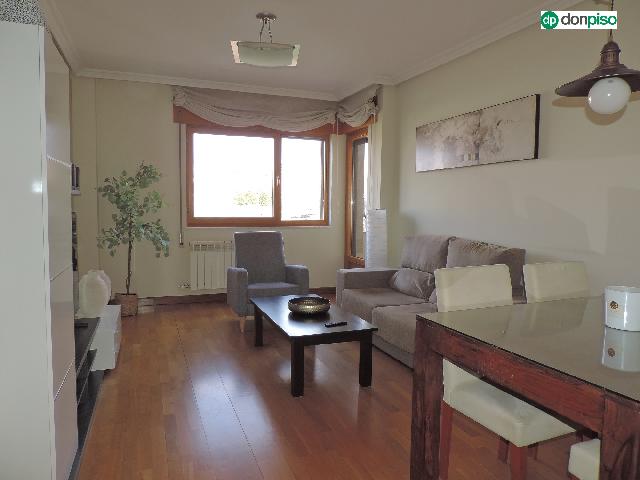 Imagen 2 Inmueble 305483 - Piso en venta en Salamanca / Calle La Radio, junto La Alamedilla.