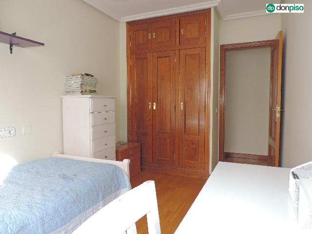 Imagen 26 Inmueble 305483 - Piso en venta en Salamanca / Calle La Radio, junto La Alamedilla.