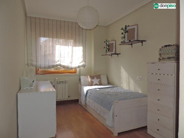 Imagen 24 Inmueble 305483 - Piso en venta en Salamanca / Calle La Radio, junto La Alamedilla.
