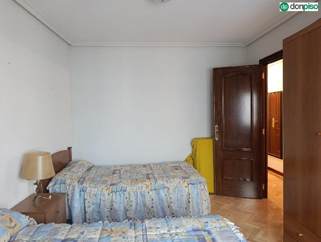Imagen 10 Inmueble 305623 - Piso en alquiler en Salamanca / Comuneros . Alto Rollo. 