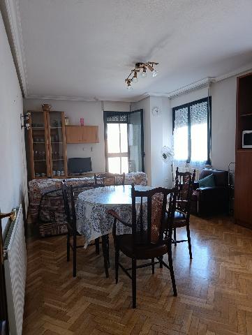 Imagen 6 Inmueble 305623 - Piso en alquiler en Salamanca / Comuneros . Alto Rollo. 