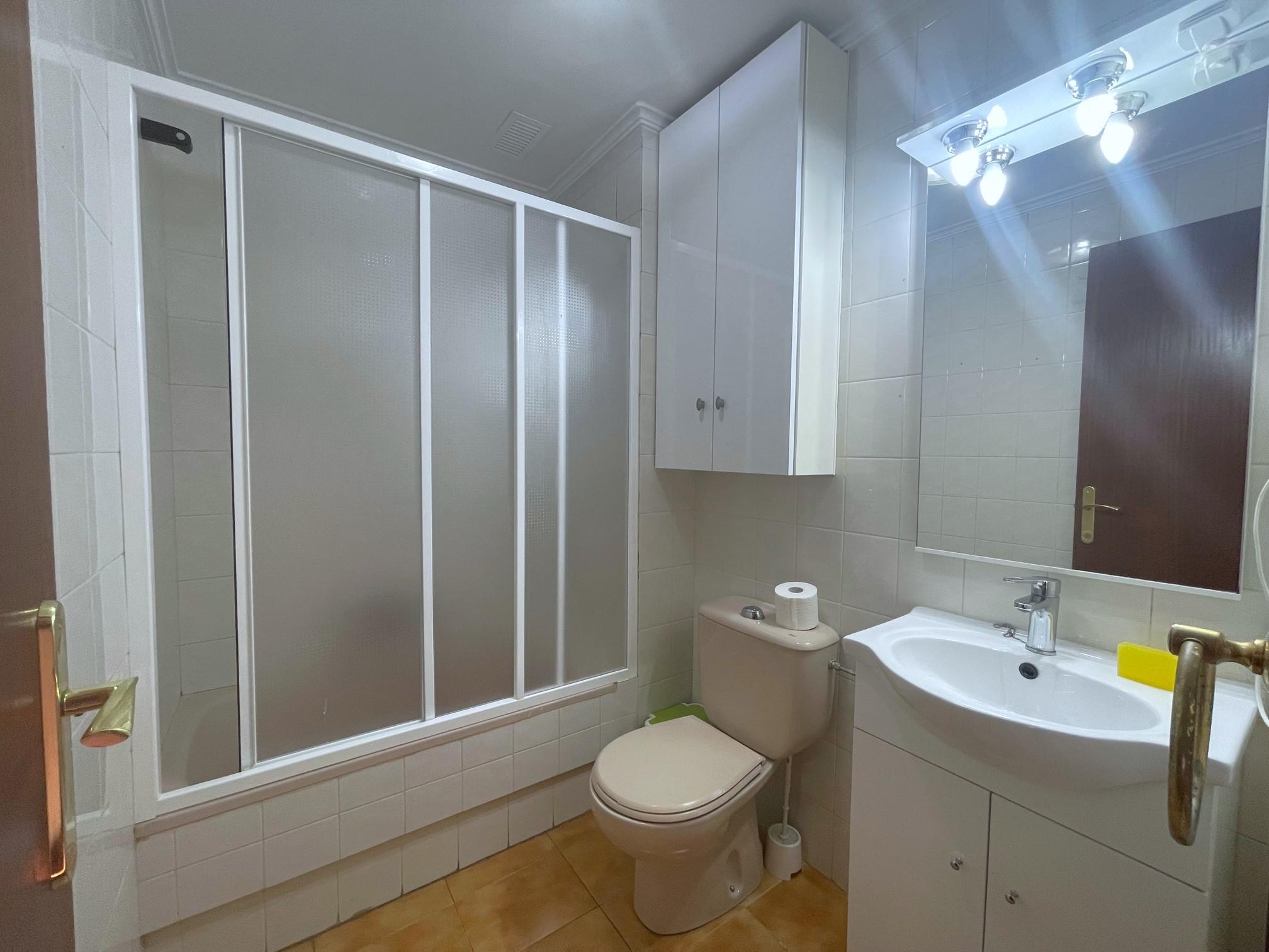 Imagen 20 Piso en alquiler en Castro-urdiales / Zona Castro Urdiales 