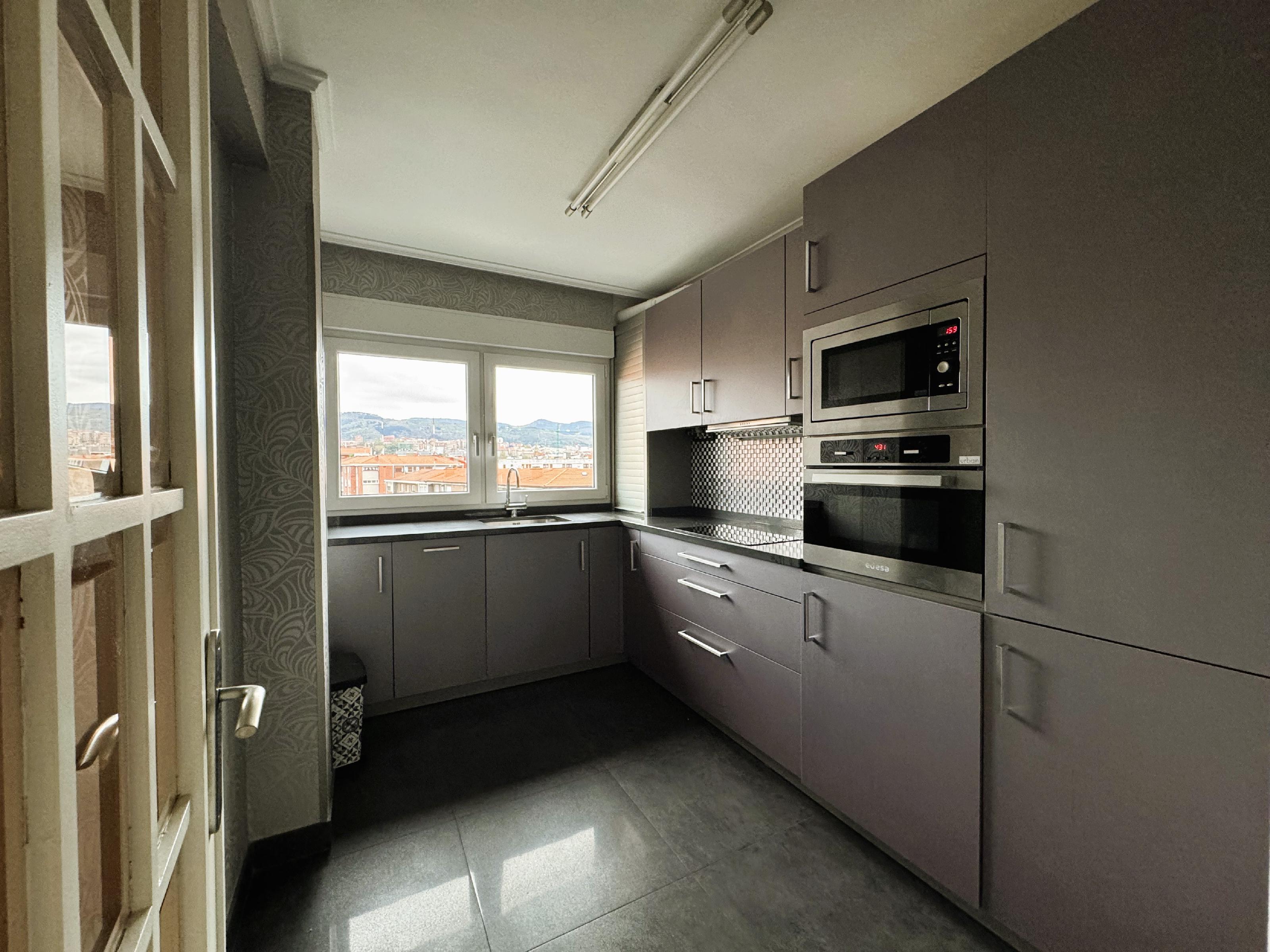 Imagen 7 Piso en alquiler en Leioa / Avenida Amaia Leioa