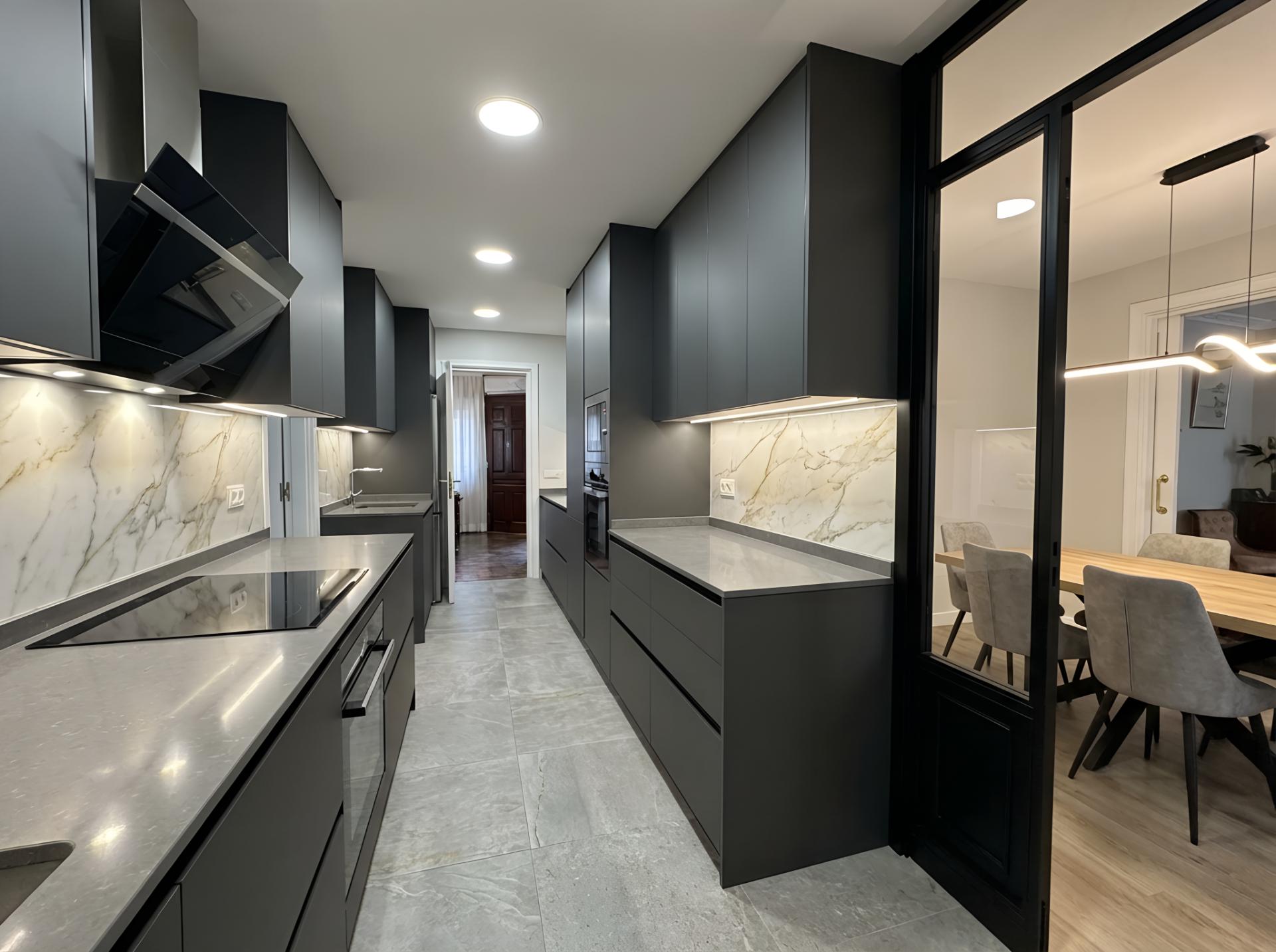 Imagen 17 Piso en venta en Getxo / Zona Atxekolandeta, cerca de playa de Ereaga