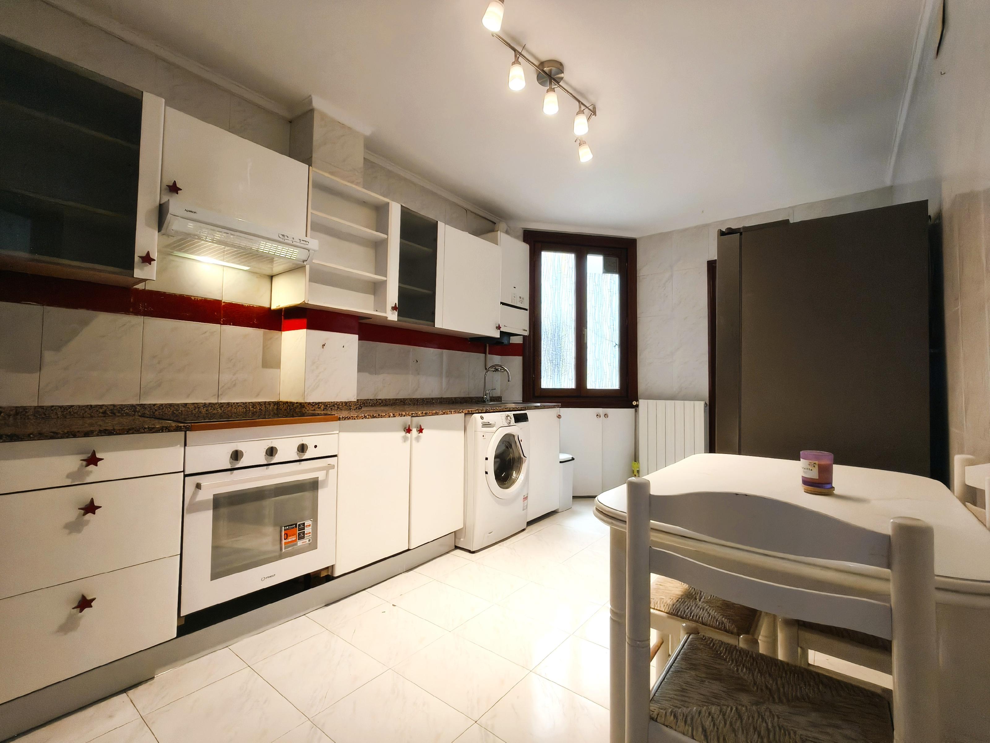 Imagen 1 Piso en venta en Getxo / Kresaltzu. Romo Imagen 1 Piso en venta en Getxo / Kresaltzu. Romo