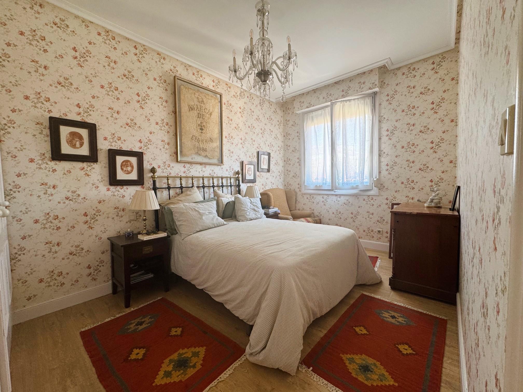 Imagen 2 Piso en venta en Getxo / Calle caja de ahorros centro de romo