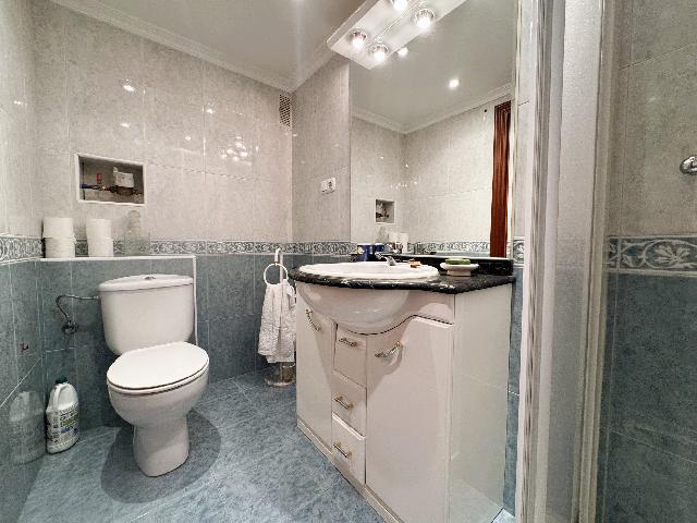 Imagen 4 Inmueble 298653 - Piso en venta en Leioa / Plaza Orixe. Leioa