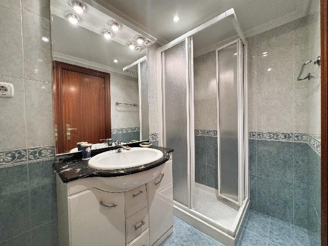 Imagen 16 Inmueble 298653 - Piso en venta en Leioa / Plaza Orixe. Leioa