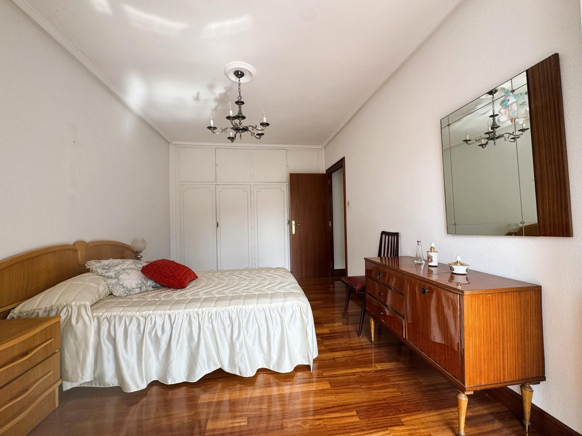Imagen 17 Piso en venta en Leioa / Plaza Orixe. Leioa