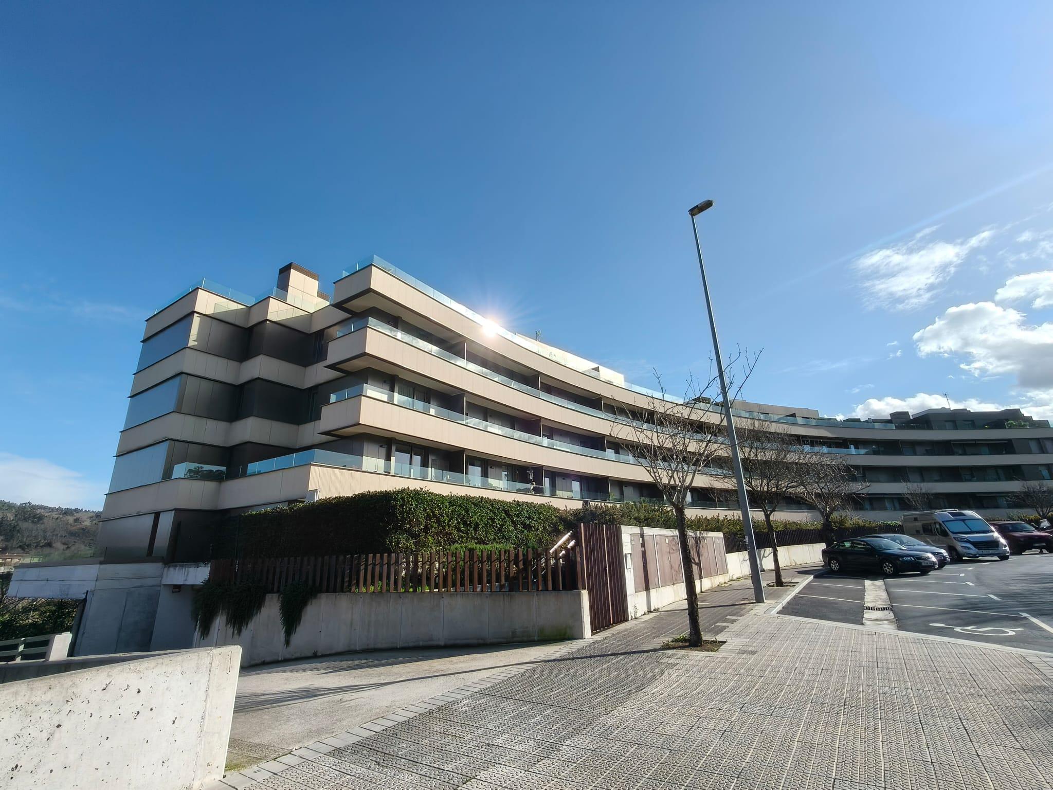 Imagen 38 Piso en venta en Urduliz / Calle Intxaurrondo . Urduliz